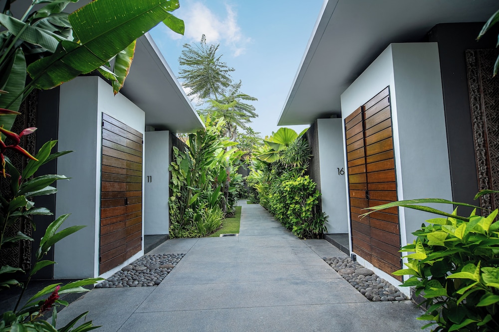 Abia Villa Legian 4/48