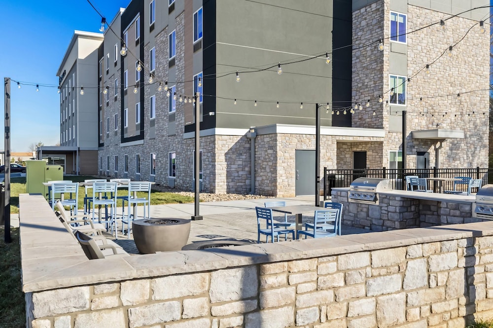 Everhome Suites Bowling Green 44/53