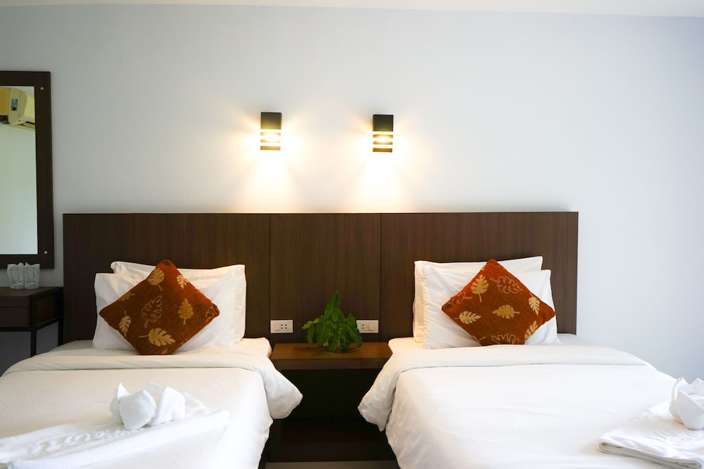 2 BEDROOMS, FAMILY, DOUBLE OR TWIN BED