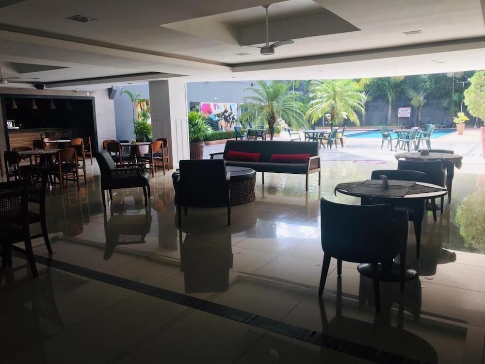 Golden Ville Hotel 58/66