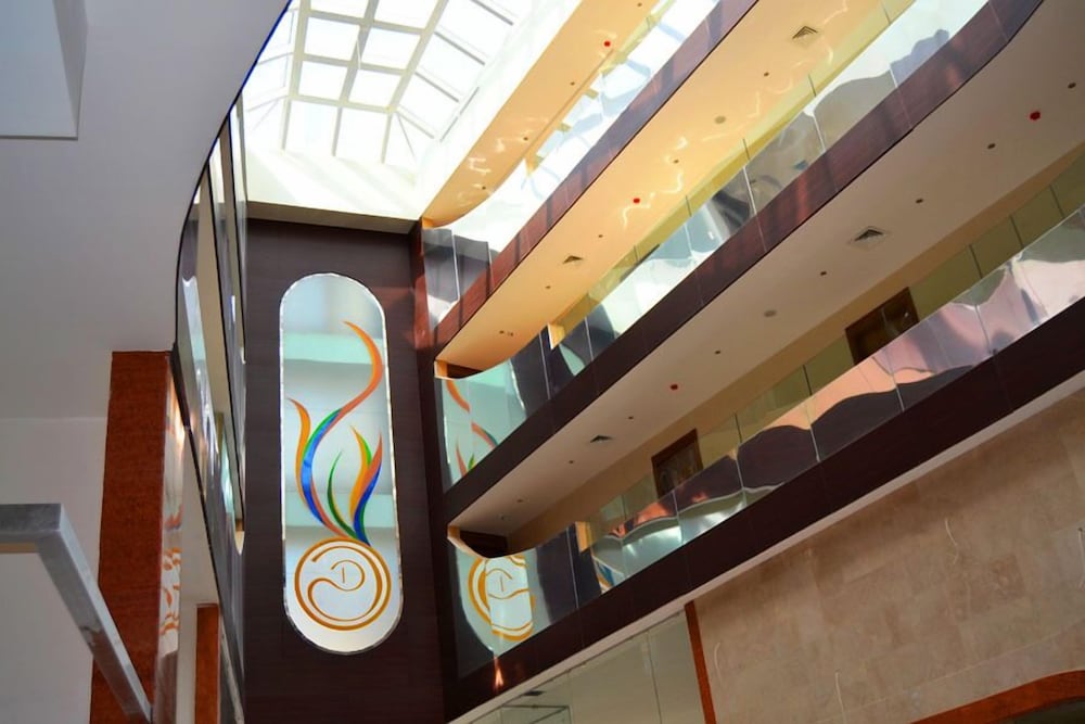 DELORA HOTEL AND SUITES 26/65