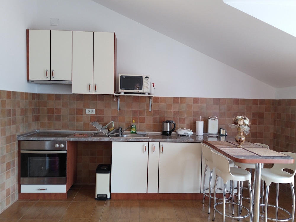 Adria Apartments 49/50