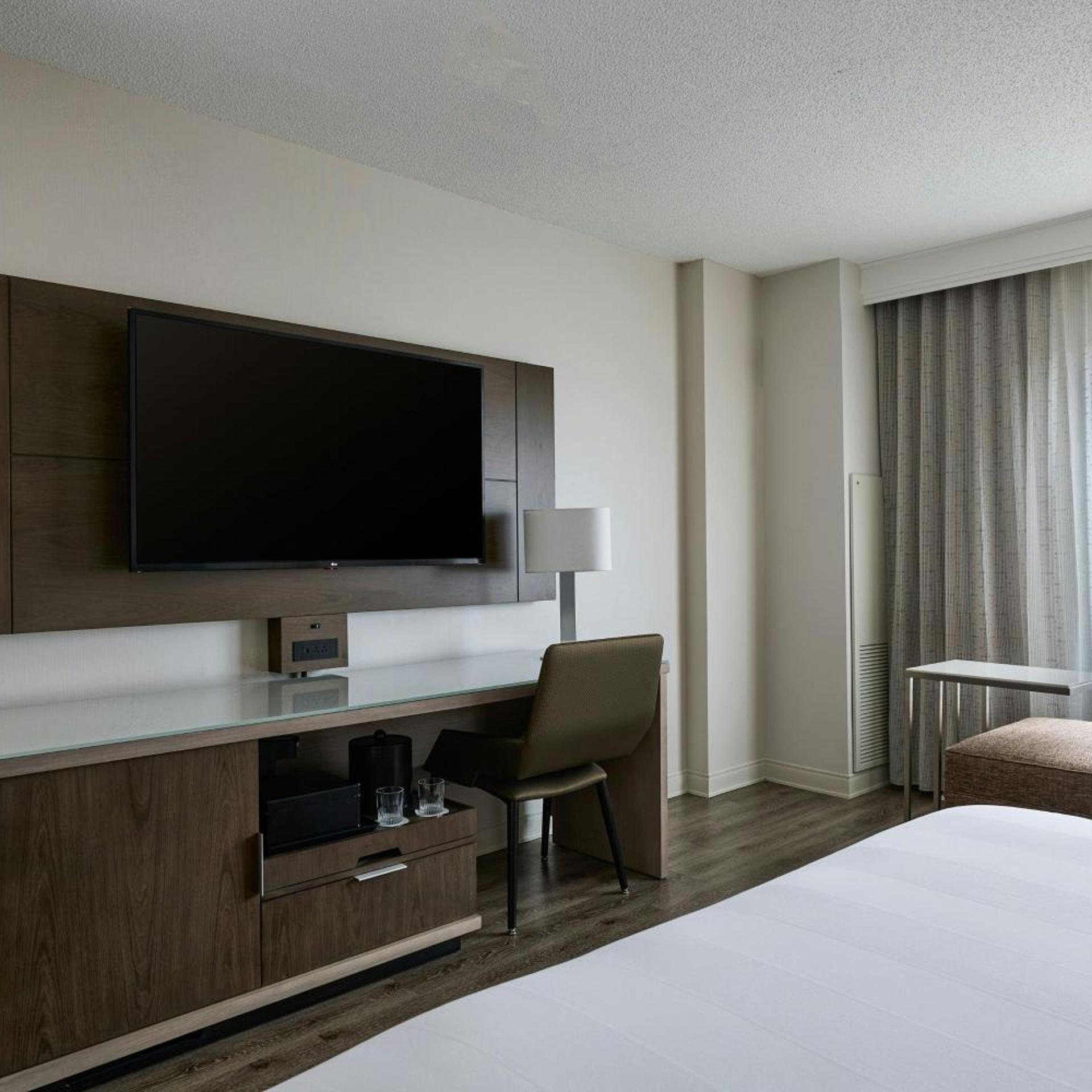 Renovated, King Bed, Accessible، Marriott Meadowview Conference Resort Convention Center 10/10