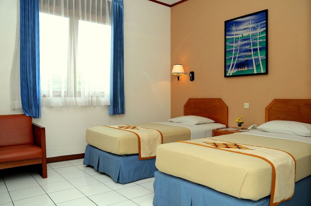 1 Bedroom, Deluxe, Twin Beds, Kenangan Hotel 2/3