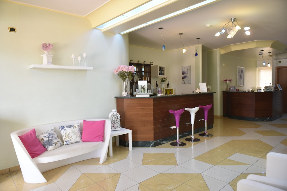 Hotel La Villa 3/50