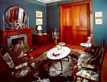 Old Northside Bed Breakfast 49/55