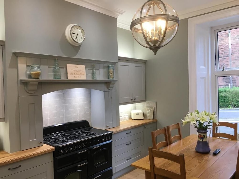 The Huntingdon B&B 4/34