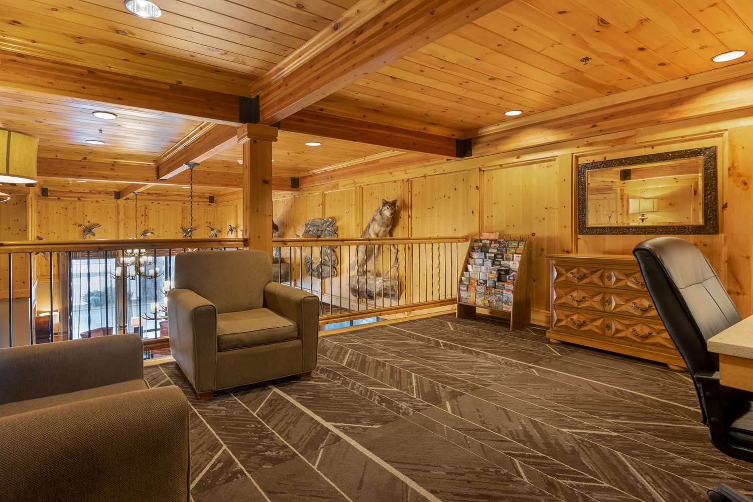 Best Western Plus Olympic Inn 44/73