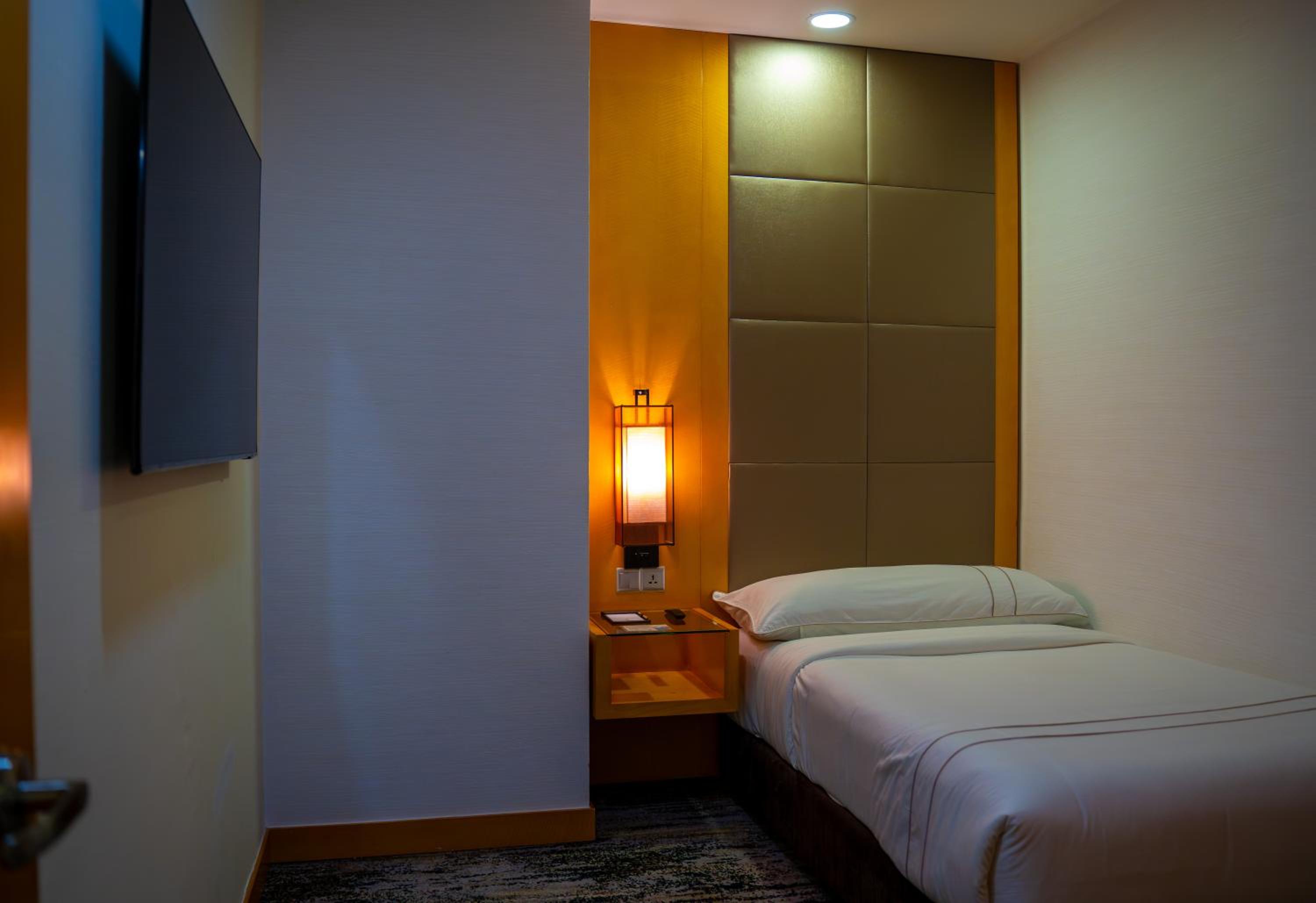 2 Bedrooms, Premier, Suite, Water Front, River View