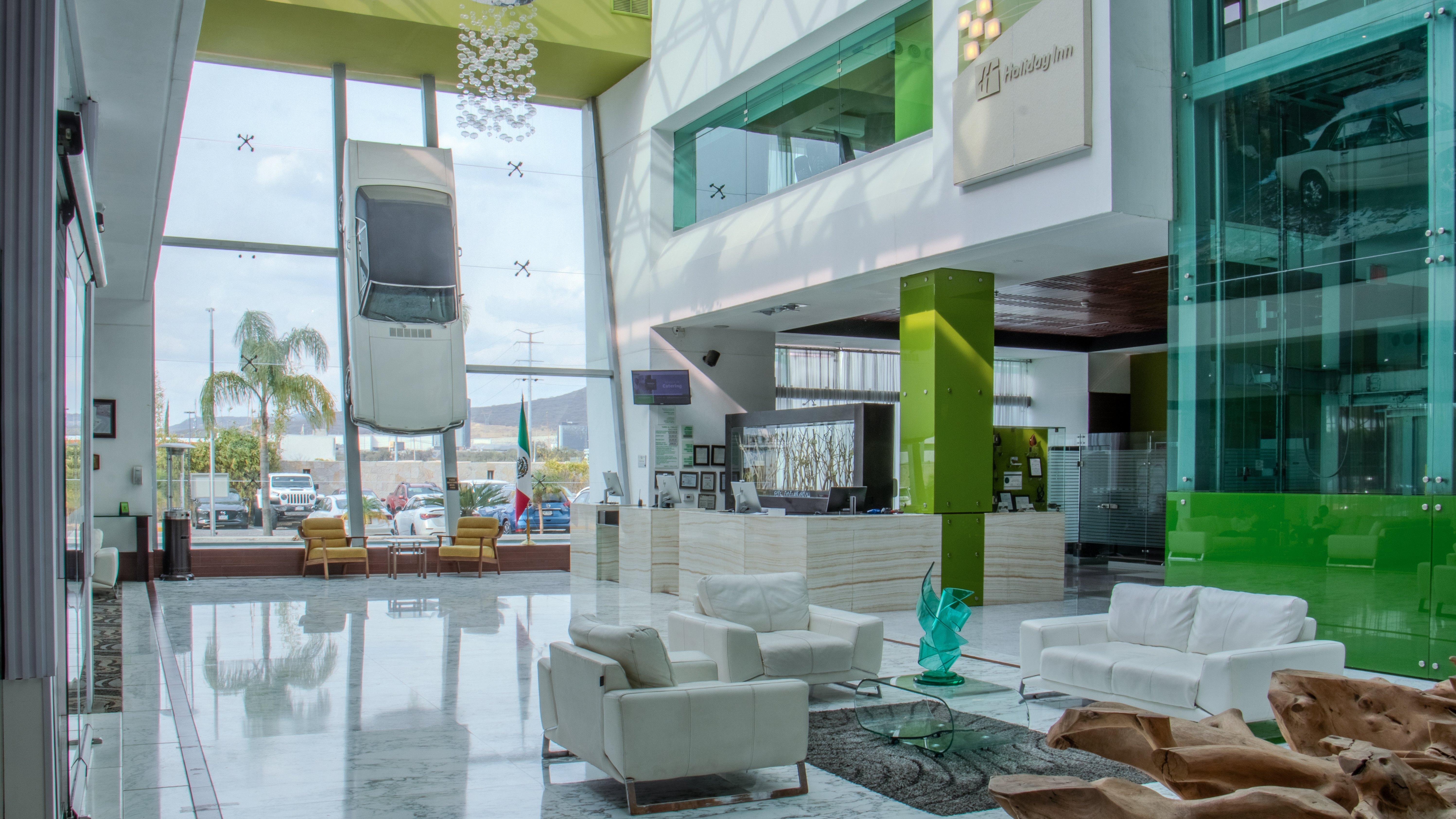 Holiday Inn Queretaro Zona Krystal 24/50