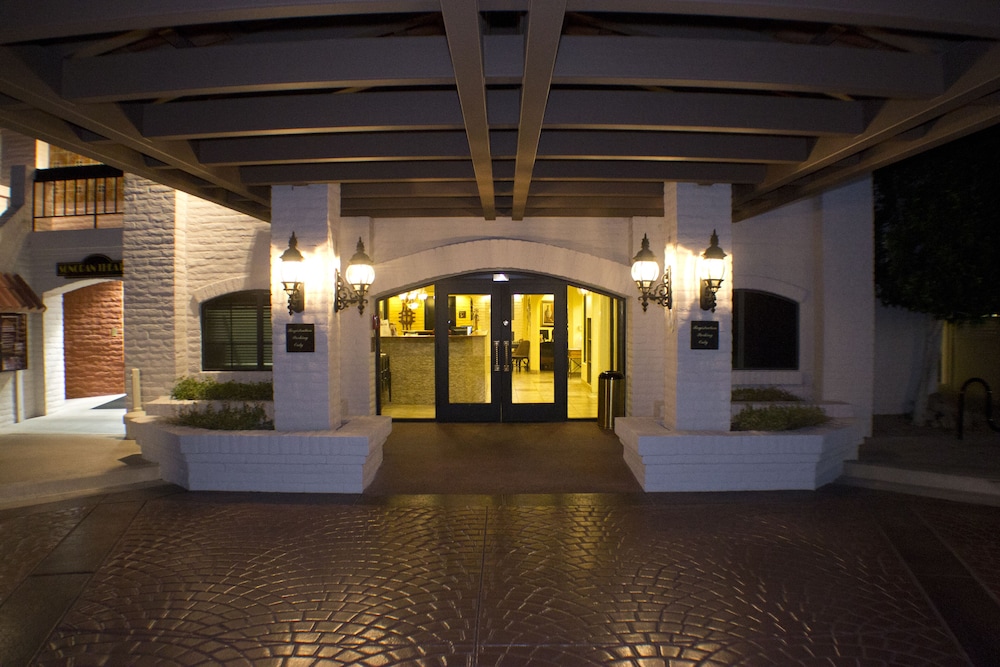Scottsdale Camelback Resort 11/78