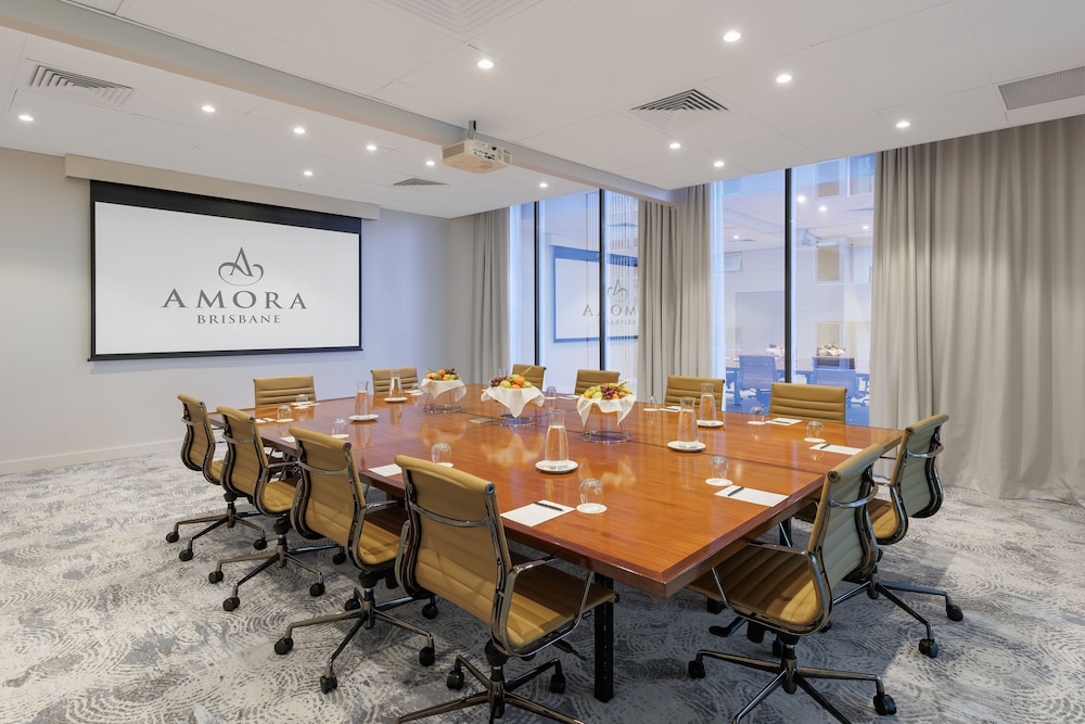 Amora Hotel Brisbane 51/60