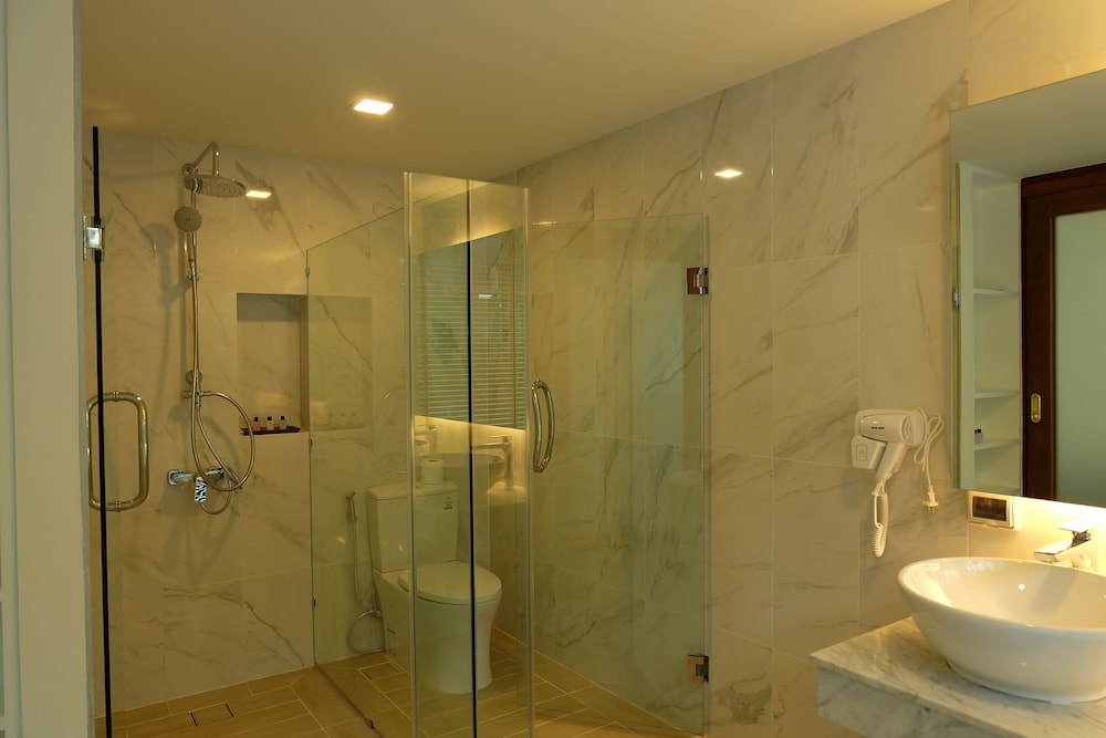 Mira Residence Resort 34/37