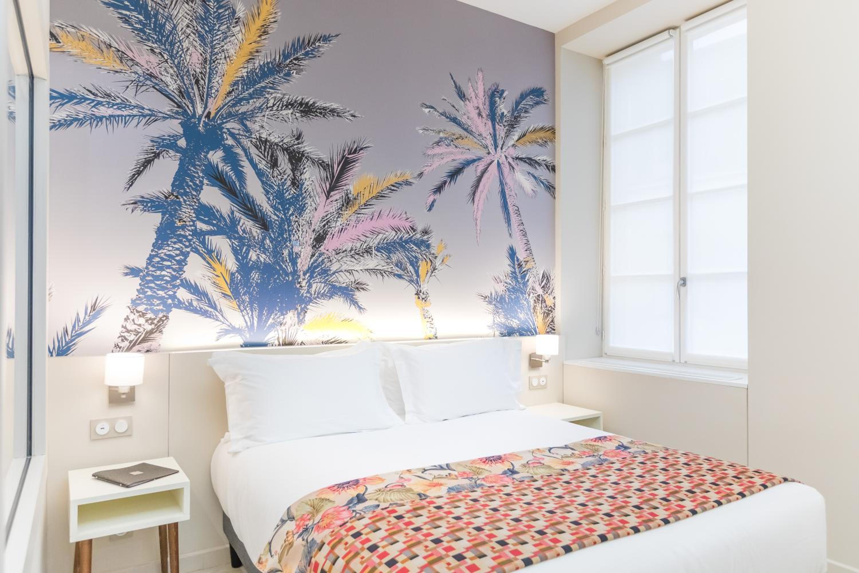 Deluxe, Suite, 1 Double and 1 Single Bed