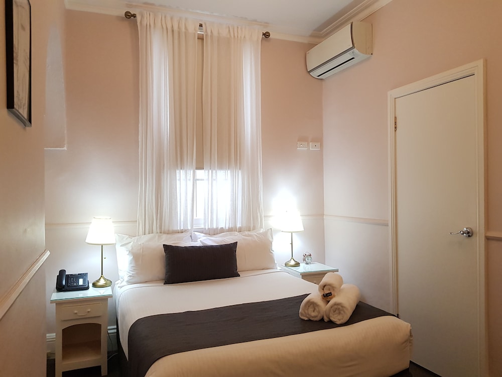 The Hughenden Boutique Hotel 26/76