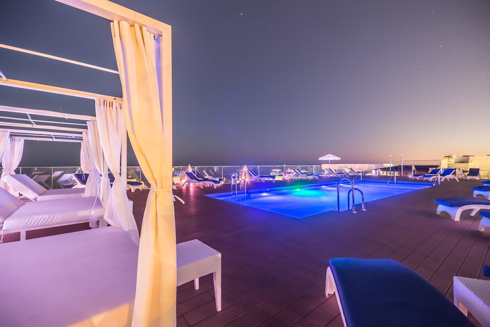 AluaSun Lago Rojo - Adults Only 16/50
