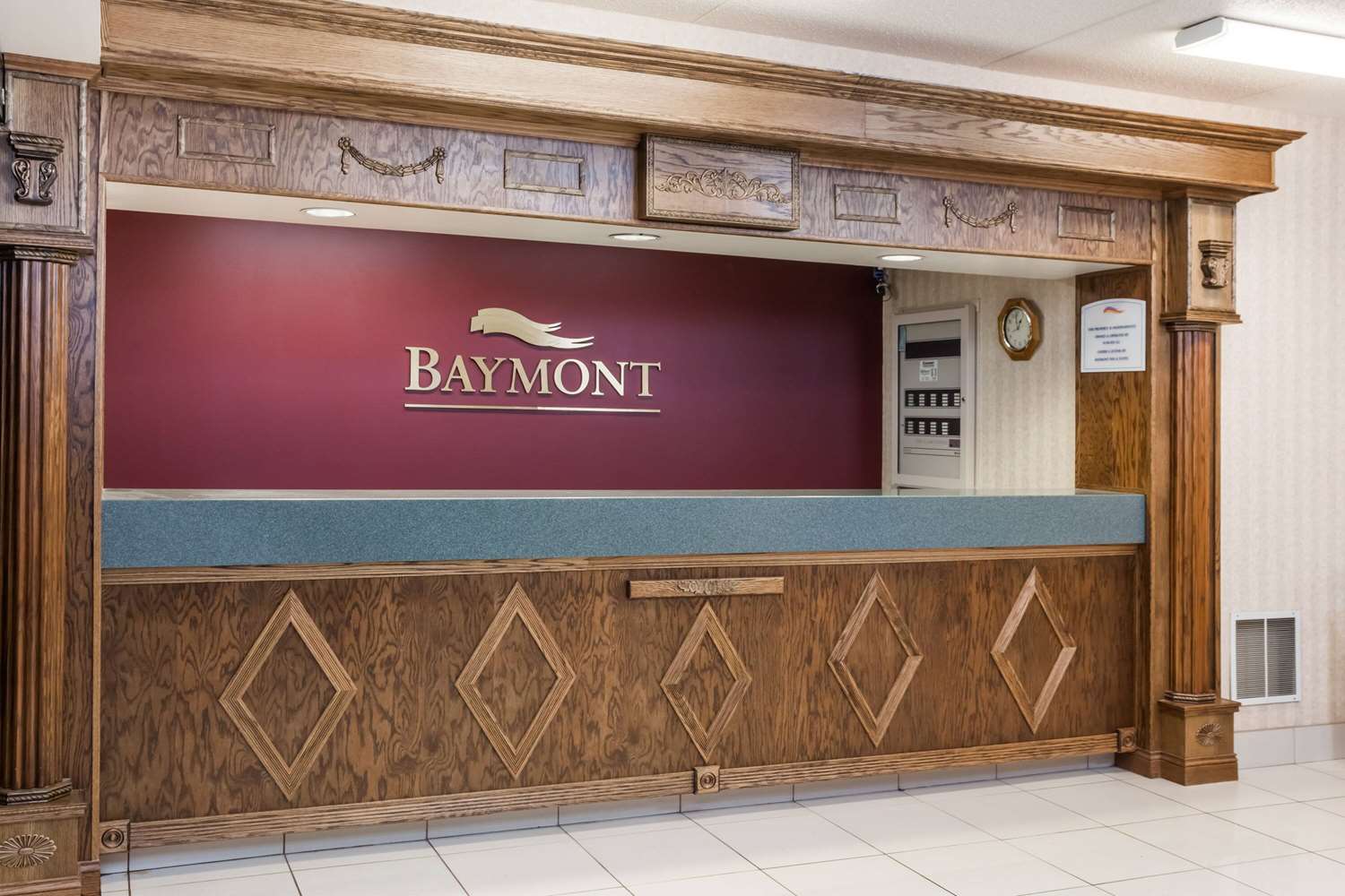 Lobby at Baymont Inn & Suites by Wyndham Lafayette / Purdue Area, LAFAYETTE - IN