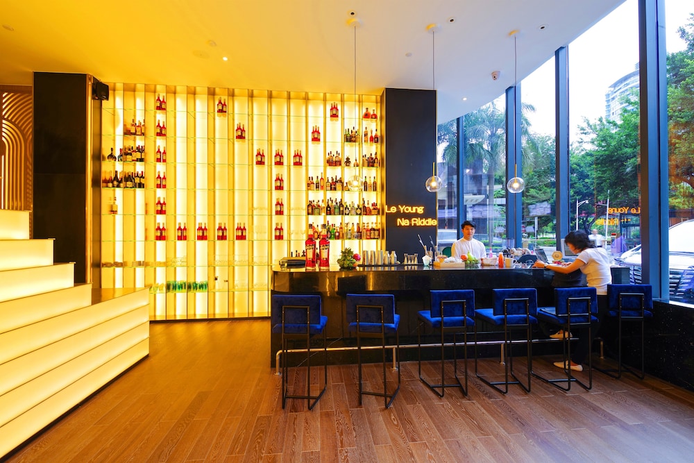 Superise Hotel 26/40