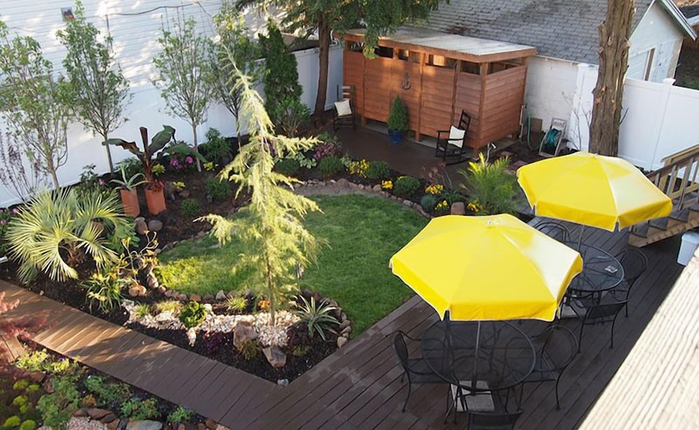 Rehoboth Guest House 38/50