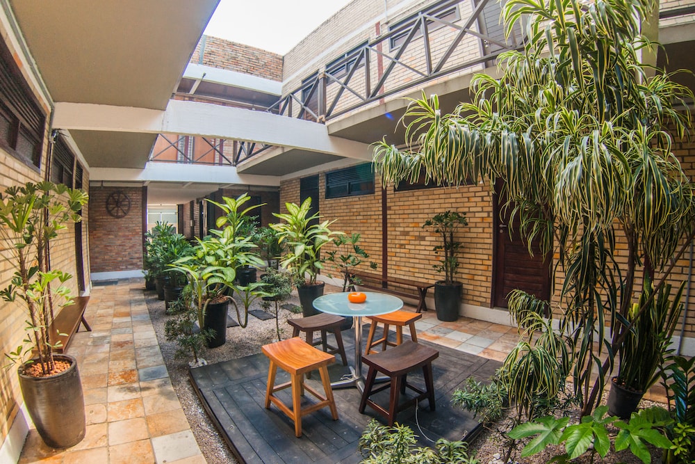 Economy Flat 39/47