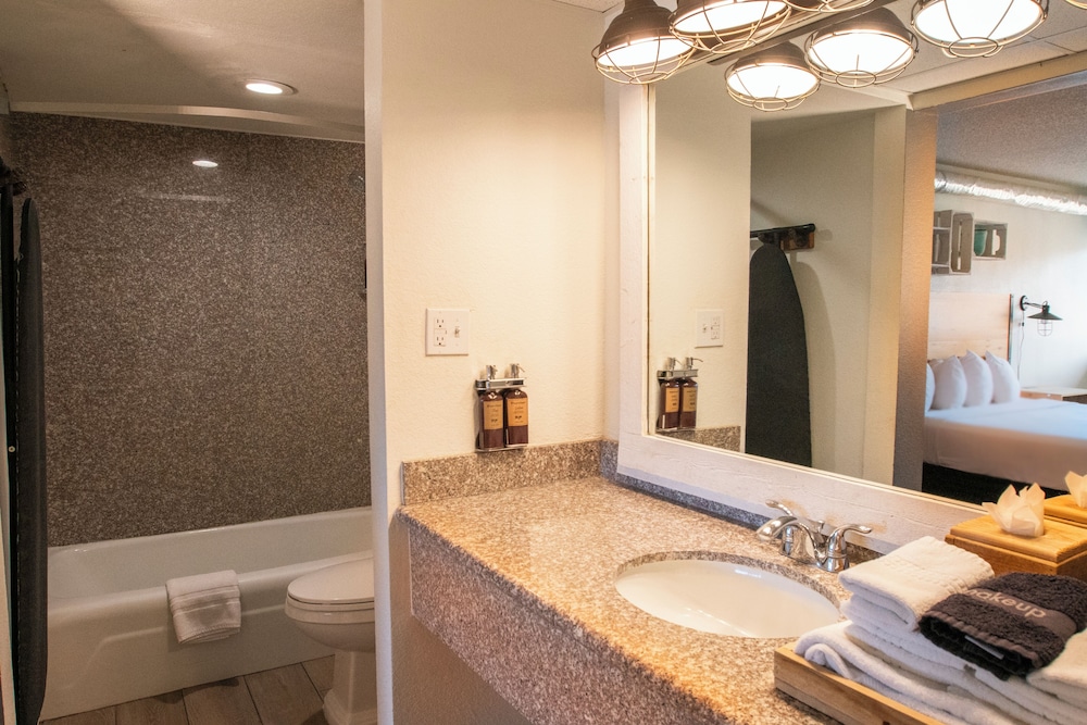 SCP WildFree Colorado Springs, Trademark by Wyndham 62/62