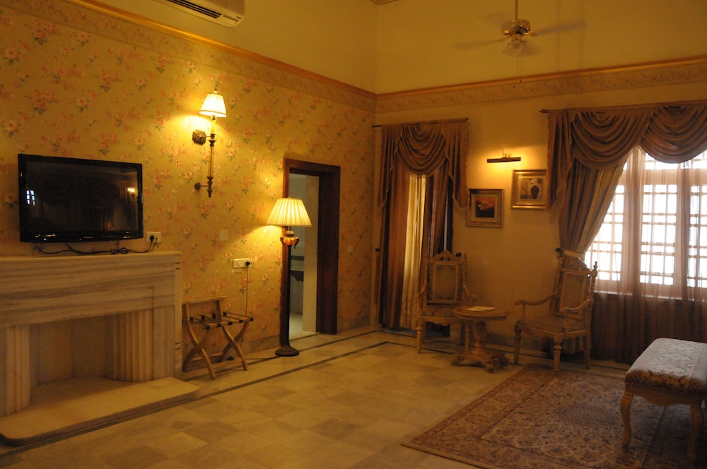 Merwara Estate 16/28