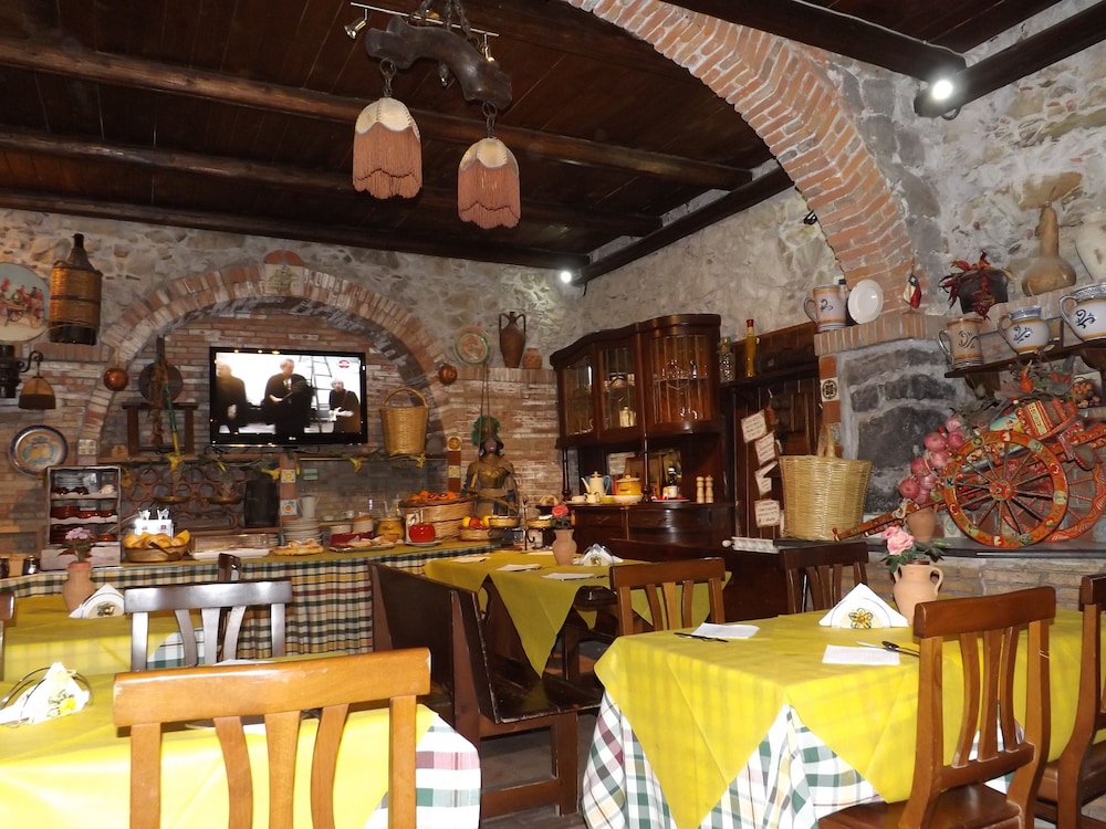 ALBERGO DIFFUSO BORGO SANTA CATERINA 58/68