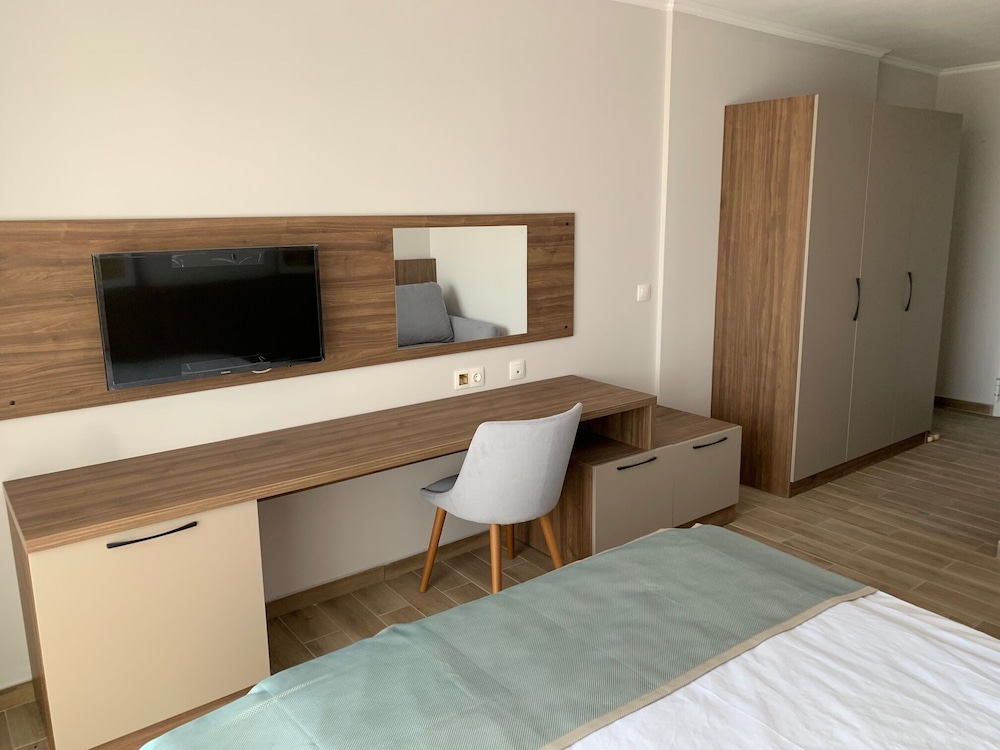 Hotel Cinema 17/52