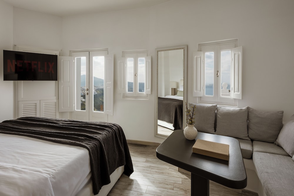 Room, Double Bed, Panoramic Caldera View, Sea View