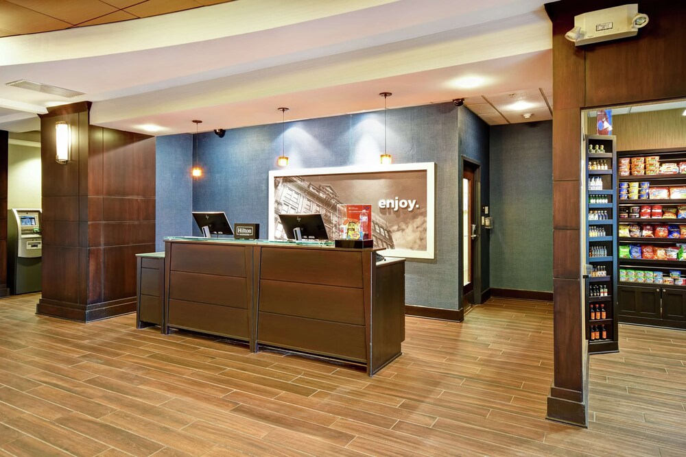 Hampton Inn Suites Detroit Canton 5/89