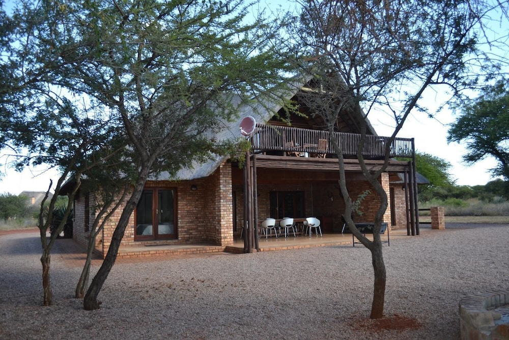 Makhato 84 Bush Lodge 30/45
