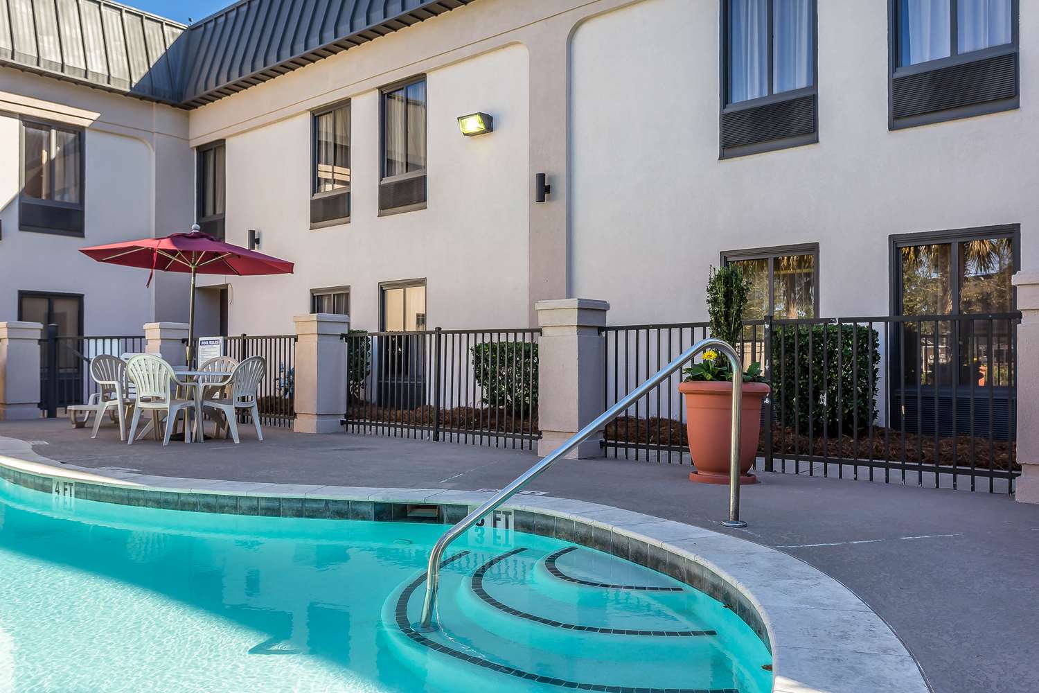 Quality Inn Summerville Charleston 14/15