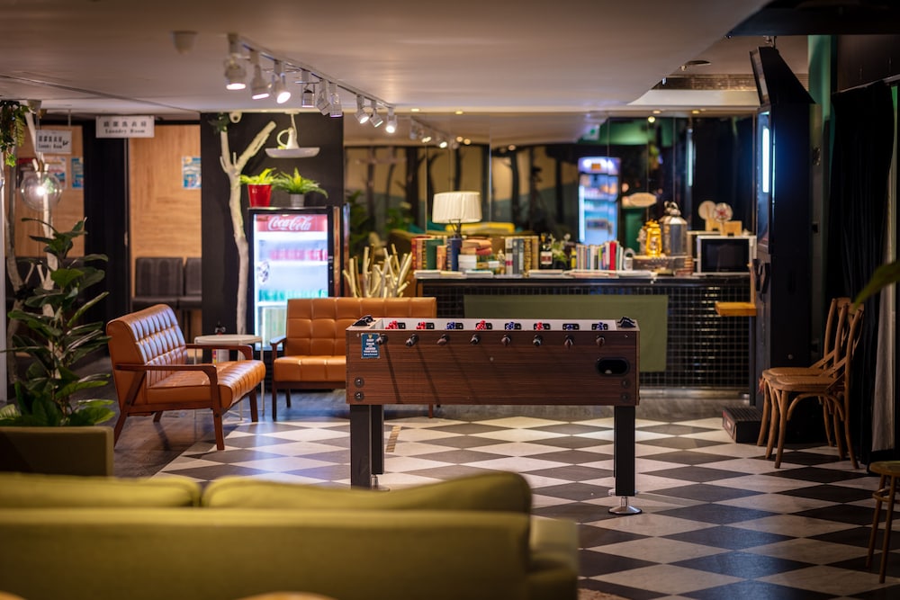 FINDERS HOTEL 34/50