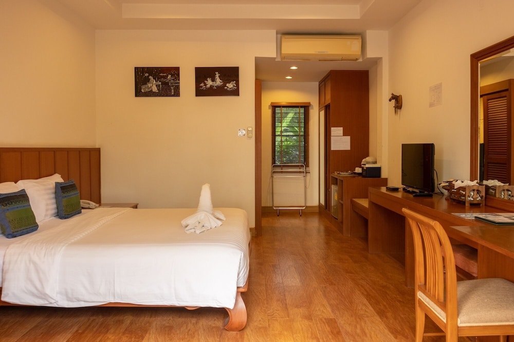 Sailom Resort Bangsaphan 16/55