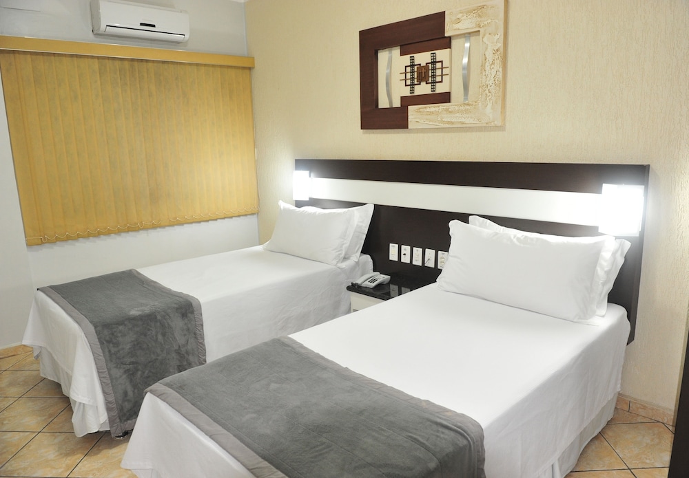 HOTEL ITAMARATY 10/51