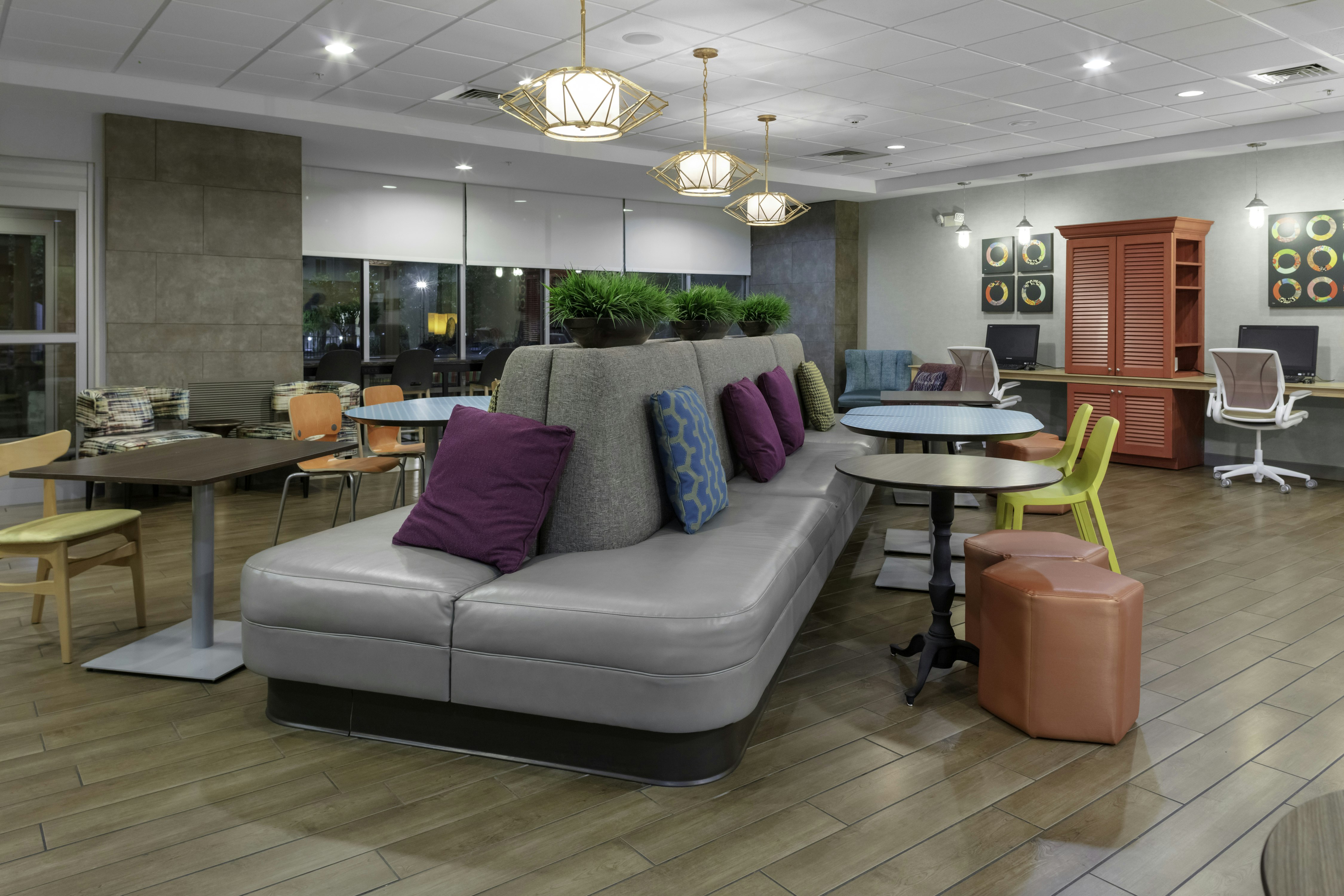 Home2 Suites By Hilton Fayetteville Fort Bragg 6/10