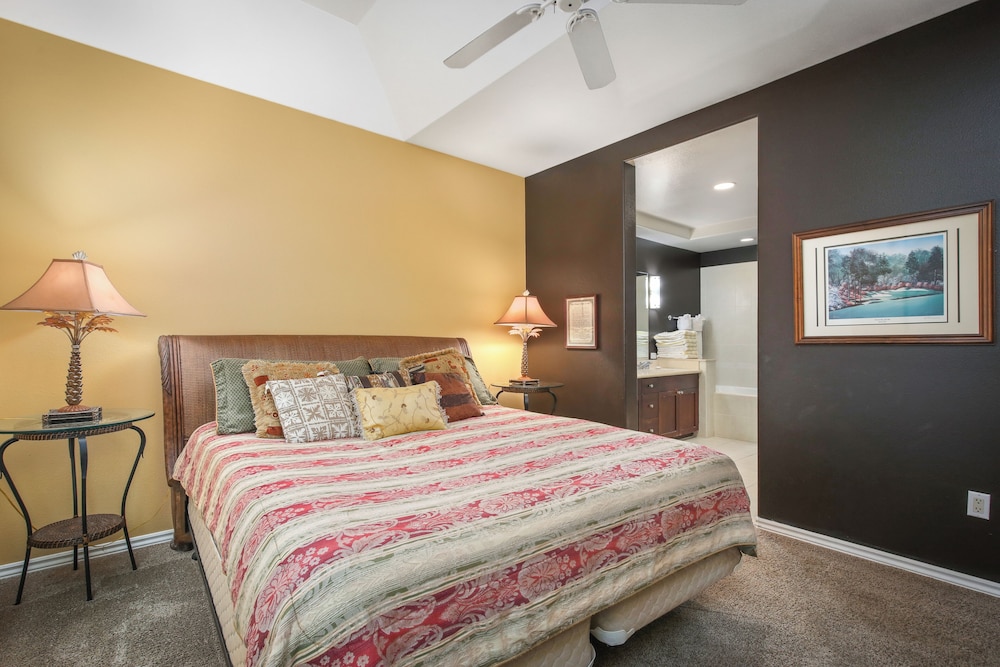 2 Bedrooms, Condo, Loft, 2 Queen Beds, Golf Course View, 2 Bathrooms, Sofa
