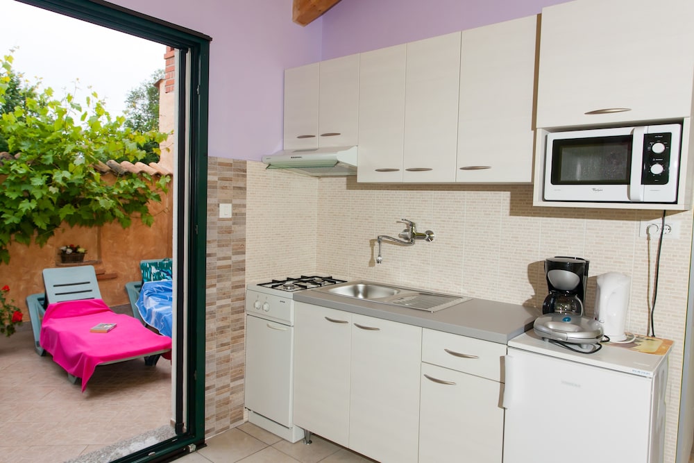 Felix Residence 20/50