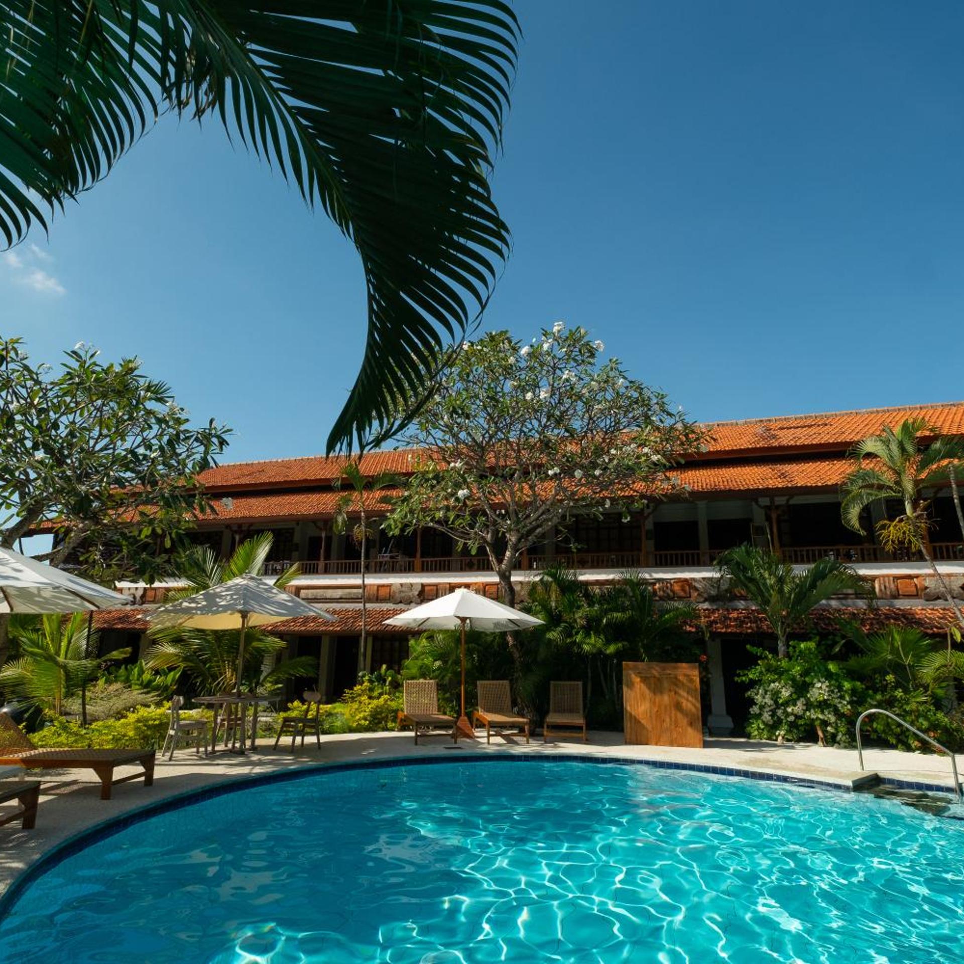 Uns Hotel 1/49