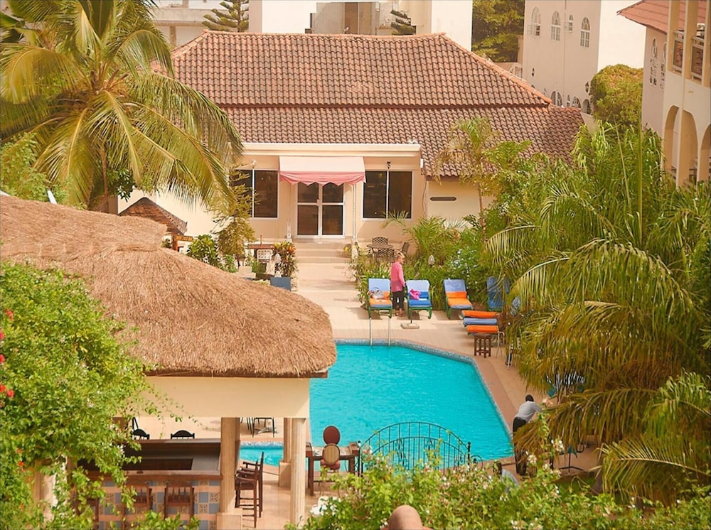 Seaview Garden Hotel 45/47
