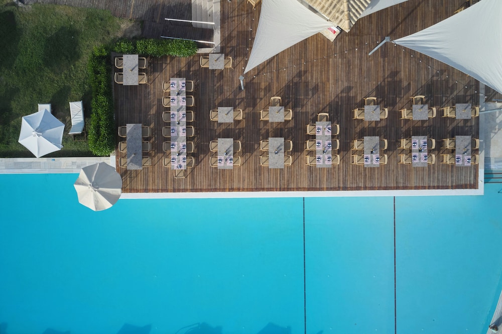 Atlantica Eleon Grand Resort 6/71
