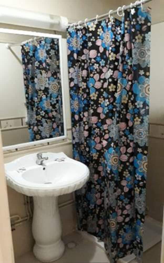Hotel Dar El Aaz - Algiers 23/25