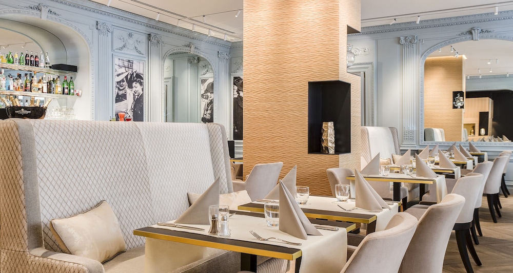 Hotel Royal Saint Honore 48/60