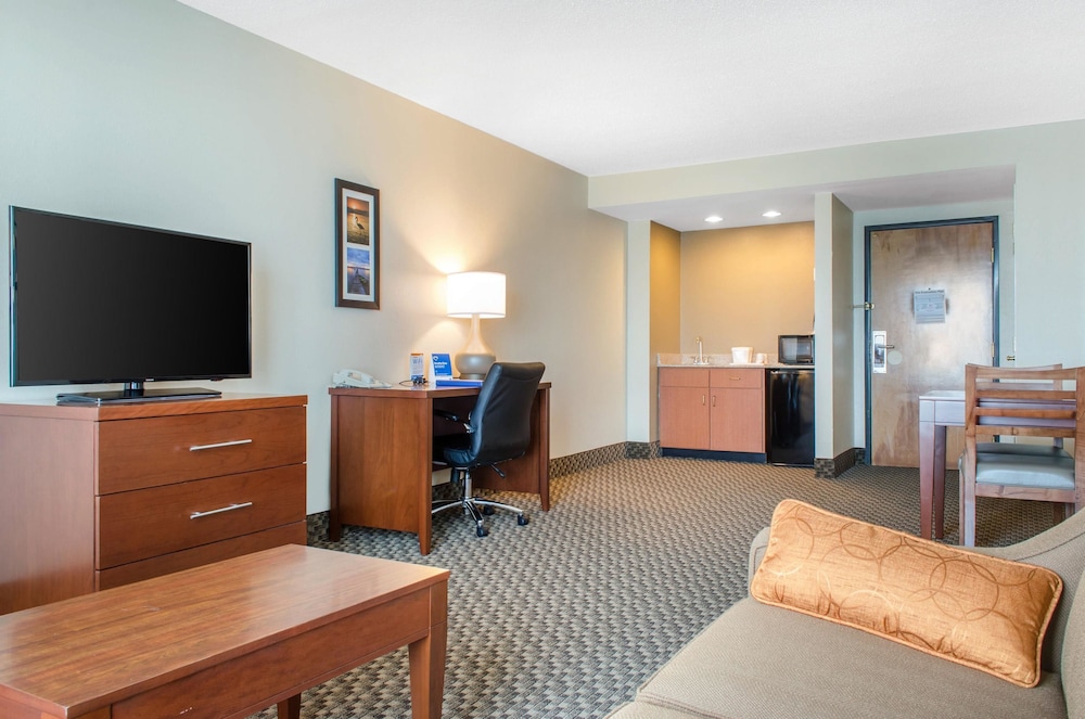 Comfort Inn and Suites Biloxi D Iberville 44/47