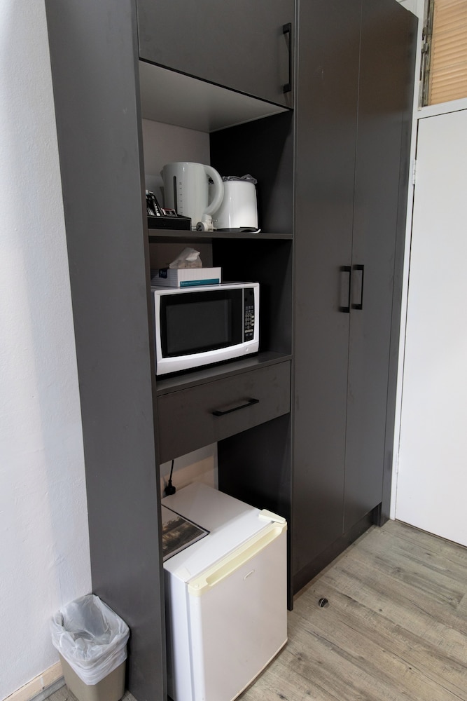 1 Bedroom, Deluxe, Single, Double Bed, Hill View، Garden Motor Inn 6/6