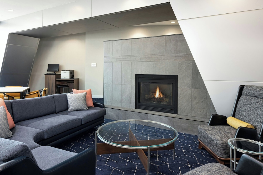Courtyard by Marriott Minneapolis Maple Grove/Arbor Lakes 46/70