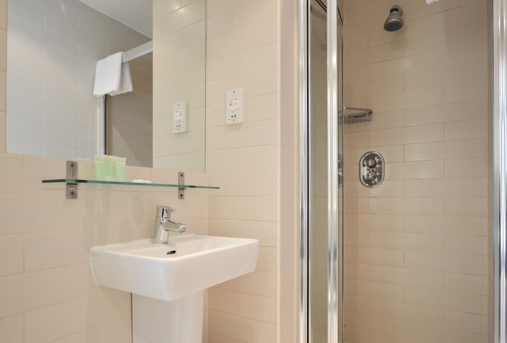 Princes Square Serviced Apartments 41/50