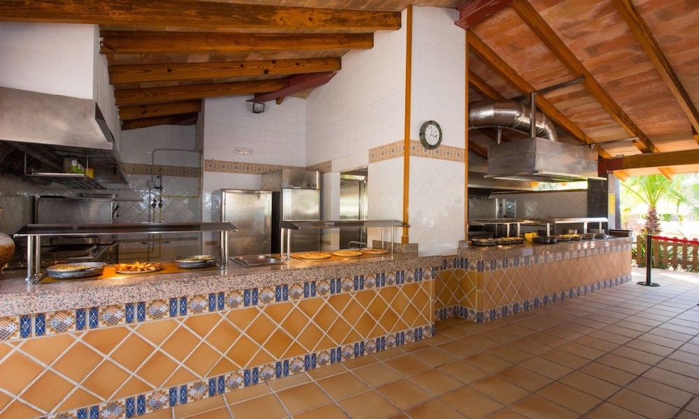 Hotel Cala Romantica 10/65