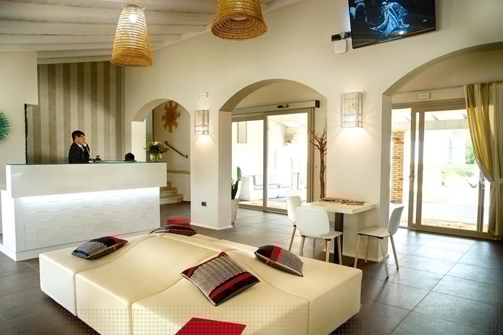 Eliantos Hotel 52/62