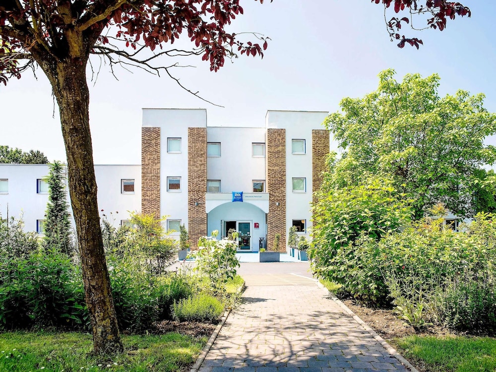 Ibis Budget Valenciennes Petite Foret 31/36